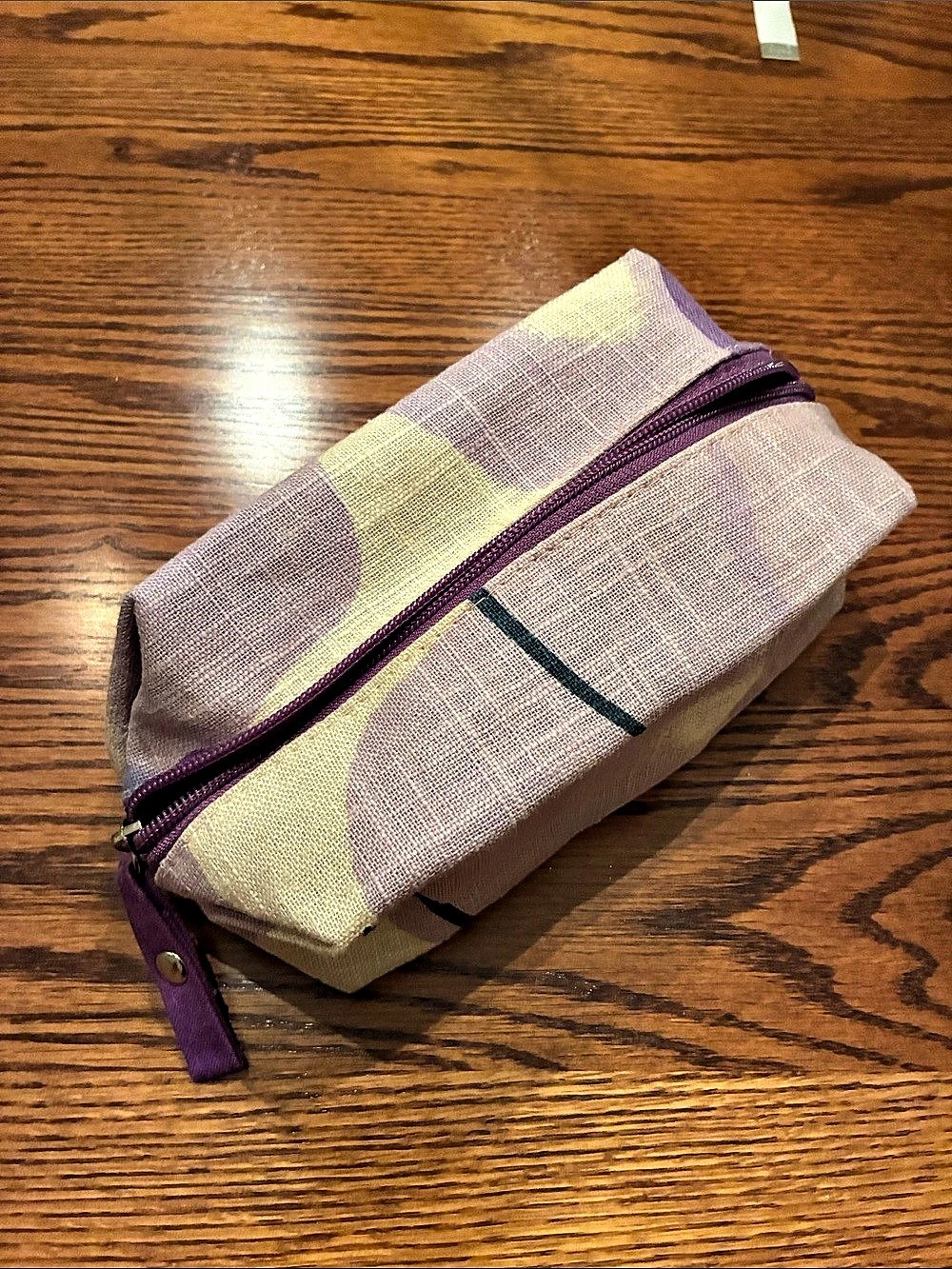 Abstract Cosmetic Pouch in Purple & Cream Like New